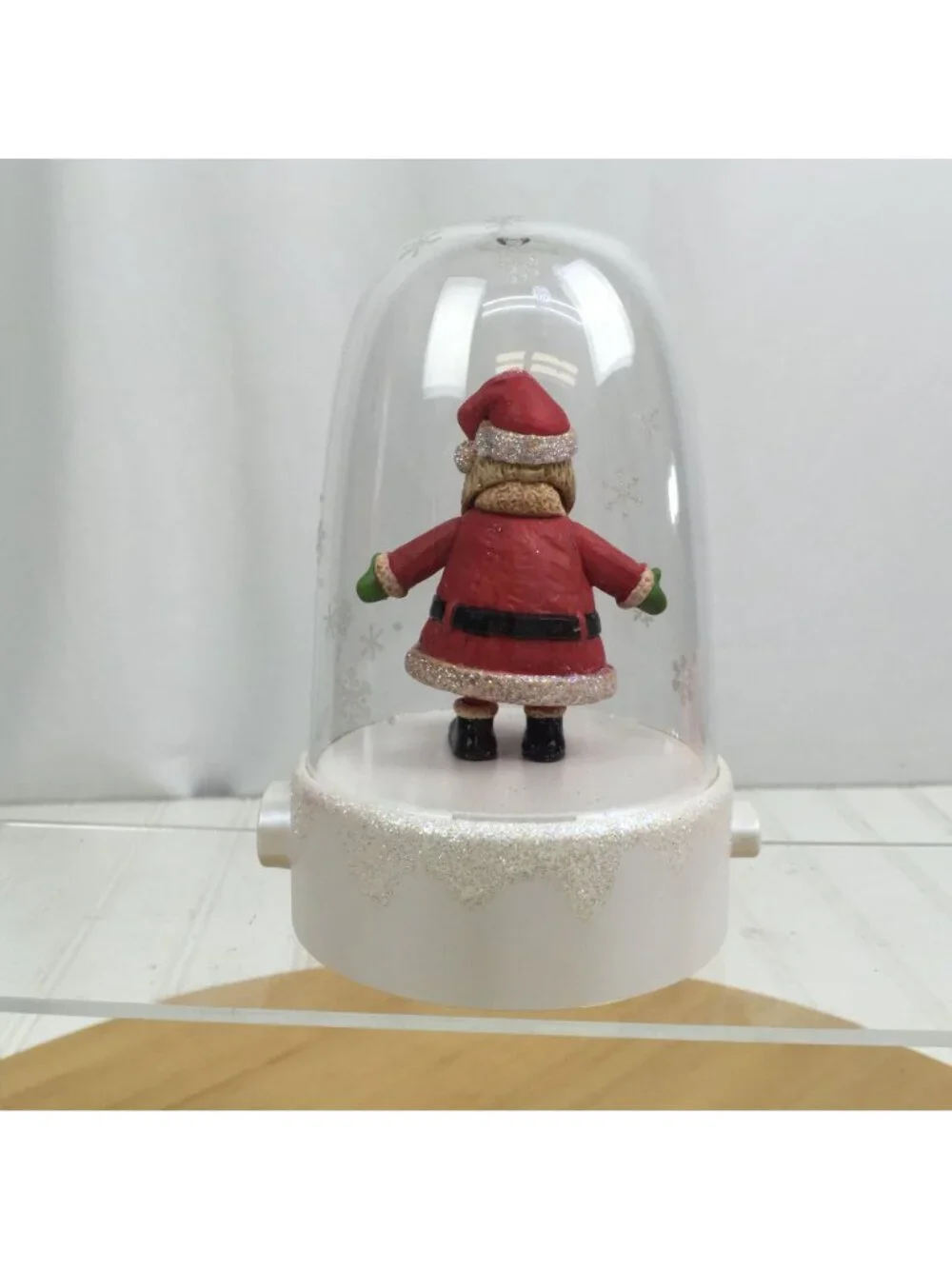 Hallmark Happy Tappers Dancing Musical Figurines Set of 4 2008 Elf Santa Snowman